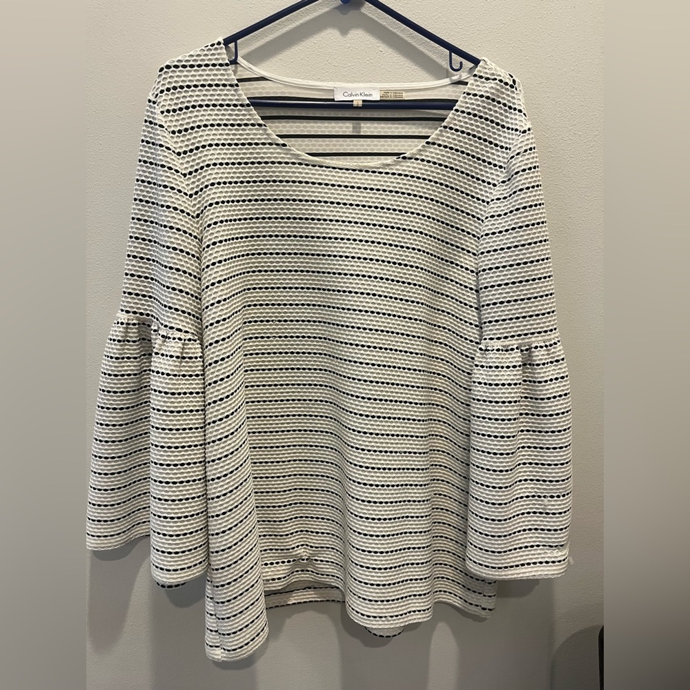 Calvin Klein Boxy White and Black 3/4 Sleeve Blouse
